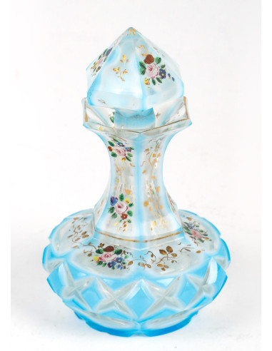 Garrafa de opalina esmaltada a azul,...