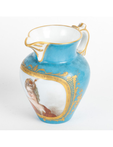 拿破仑三世时期的 19 世纪塞夫勒瓷器 Tête à Tête 餐具。