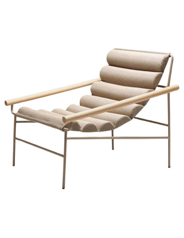 Бежевое кресло Wave Armchair