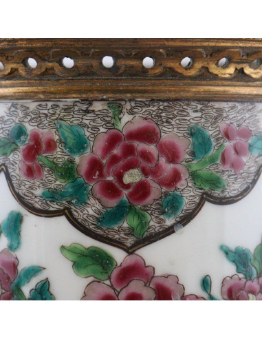 Pair of pot holders for a porcelain...