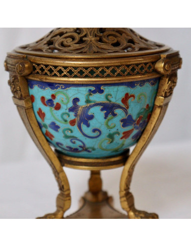 Brûle-parfum en Bronze et Cloisonné...