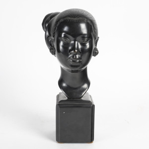 Escultura em bronze com... 2