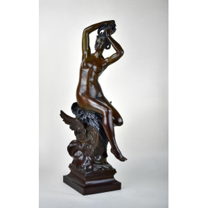 Large sculpture in...