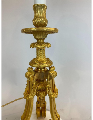 一对重要的乌金和大理石台灯，19 世纪，拿破仑三世时期。
