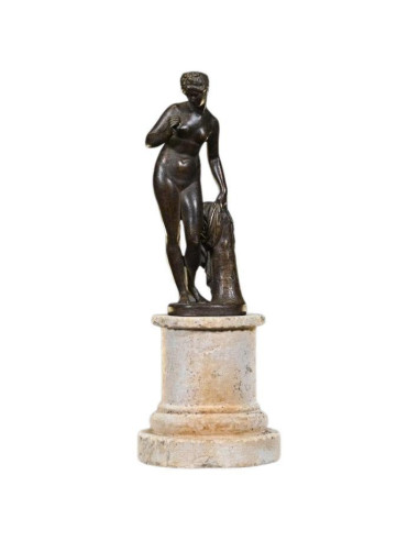 Skulptur einer Venusstatue, 21....