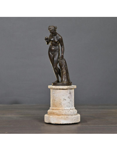 Skulptur einer Venusstatue, 21....