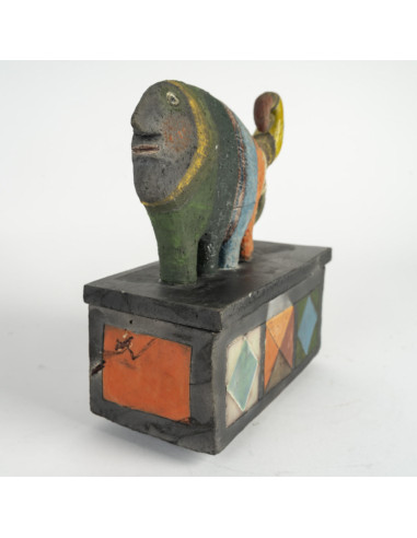 Sculpture en terre cuite de R.Capron...