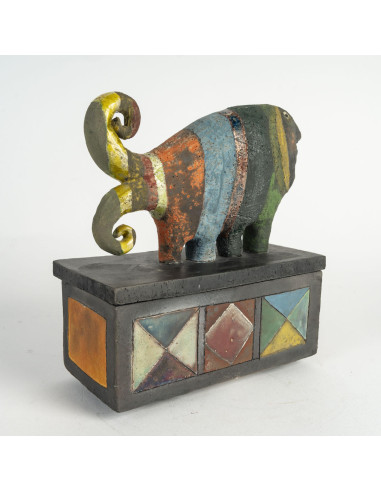 Sculpture en terre cuite de R.Capron...