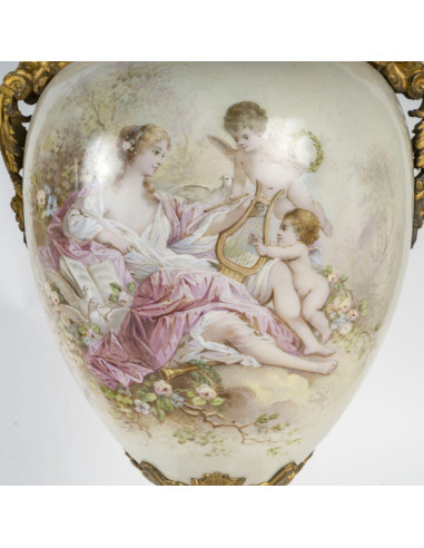 一对重要的塞夫勒瓷质有盖花瓶，19 世纪，拿破仑三世时期。