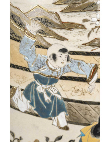 大型萨摩陶瓶或伞架，亚洲艺术，19 世纪。