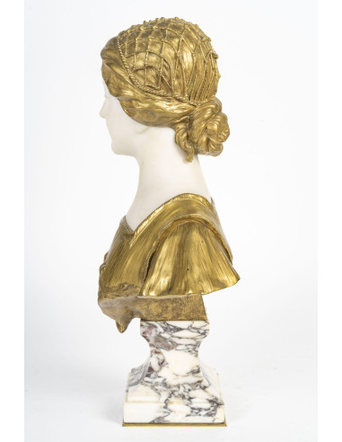 镀金青铜和白色卡拉拉大理石少女半身像雕塑，1900 年，新艺术风格。