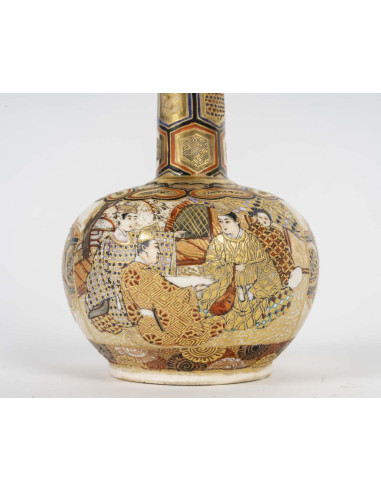 Small Satsuma earthenware vase,...