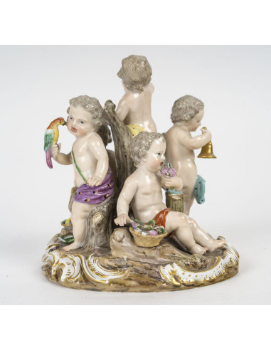 Escultura, grupo de porcelana...