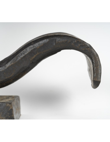 烛台，锻铁锤打公鸡，1940 年，20 世纪
