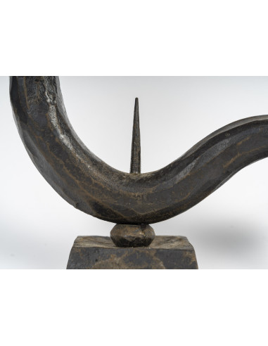 烛台，锻铁锤打公鸡，1940 年，20 世纪