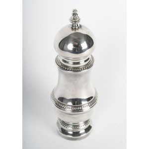 Silver-plated pepper pot,... 2