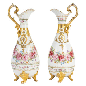 Para porcelanowych ewersów,...