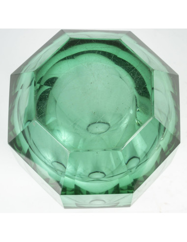 绿色切割水晶花瓶，20 世纪。