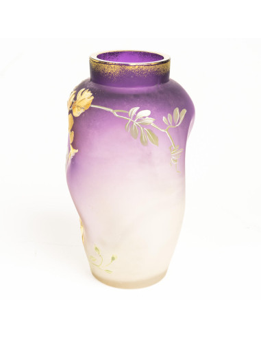珐琅彩绘花卉玻璃花瓶，1900 年，新艺术风格。