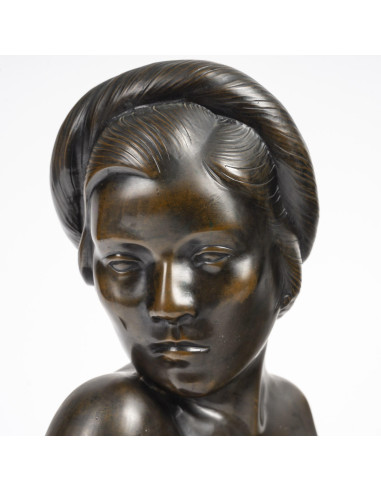 Sculpture of a Vietnamese bust in...