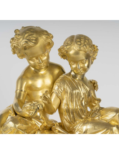 镀金和雕刻青铜钟，大理石底座，拿破仑三世时期，19 世纪。