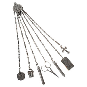 Chatelaine z počátku 20....