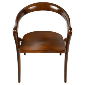 Sillón de caoba del artista...
