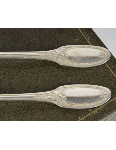 Box, dinner services, silver-plated...