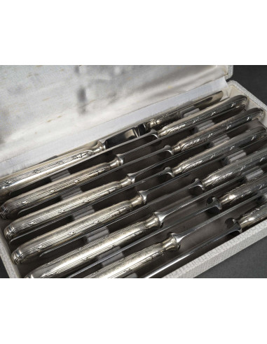 Ercuis 餐具套装，20 世纪。