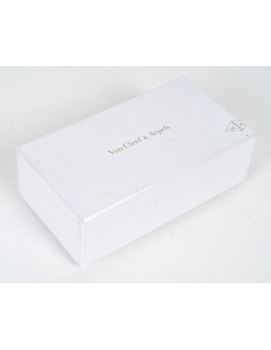 Van Cleef & Arpel梵克雅宝天鹅绒手镯首饰盒，1990年。