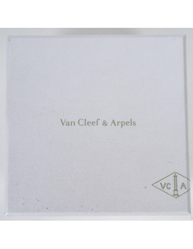 Van Cleef & Arpel梵克雅宝天鹅绒戒指首饰盒，1990年。