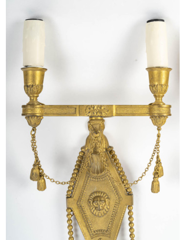 Um par de arandelas ormolu estilo...