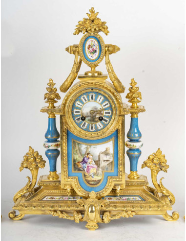 镀金青铜和塞夫勒瓷器壁炉，19 世纪，拿破仑三世时期。