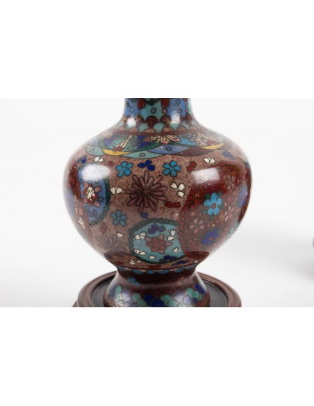 Pár bronzových váz Cloisonné, Čína, 19. století