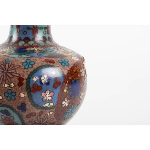 Pareja de jarrones de bronce cloisonné, China, Siglo XIX 2