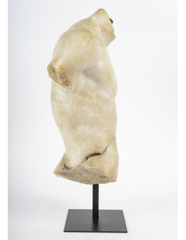 Medium-sized sculpture in the antique...