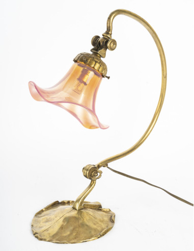 新艺术青铜灯，约 1900 年，署名 C.Berlier，里昂。
