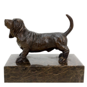 Escultura de bronce de un... 2