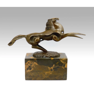 Estatua de bronce de un...