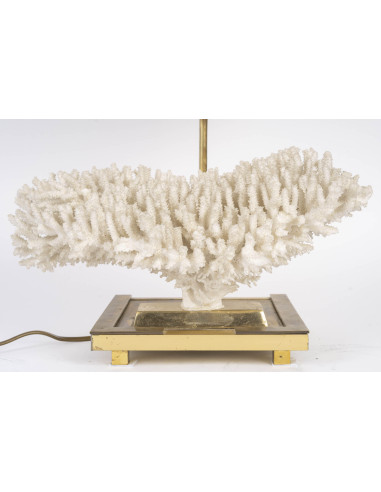 Table lamp with white coral...