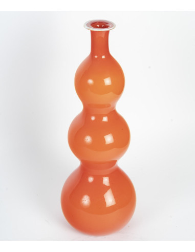 大型橙色玻璃吹制花瓶，20 世纪。