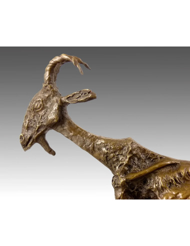 Pablo Picasso 风格的山羊青铜雕塑，20 世纪。