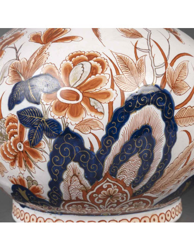 一对釉陶花瓶，萨姆森，19 世纪或 20 世纪早期。