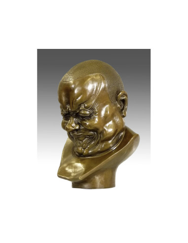 表现张力的青铜半身像雕塑，表现主义风格