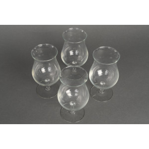4 copas de cristal, siglo XX. 2