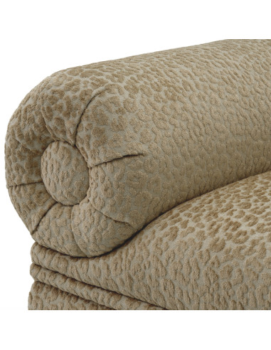 Sofá em tecido jacquard bege com...
