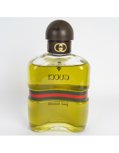 巨型香水瓶Gucci, 演示瓶。