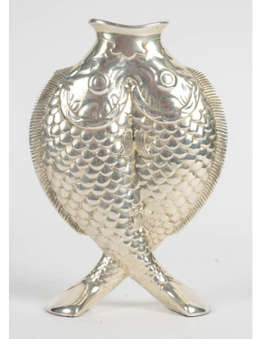 克里斯托弗（Christofle）银色金属双鱼花瓶，20世纪。