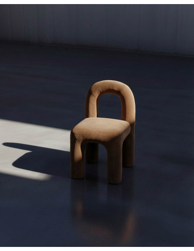 Eetkamerstoel van zandbruin fluweel,...