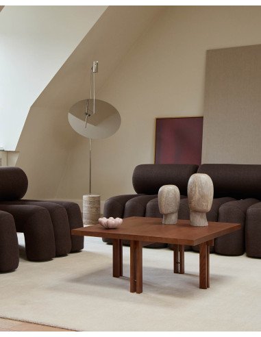 Medium-sized decorative travertine...
